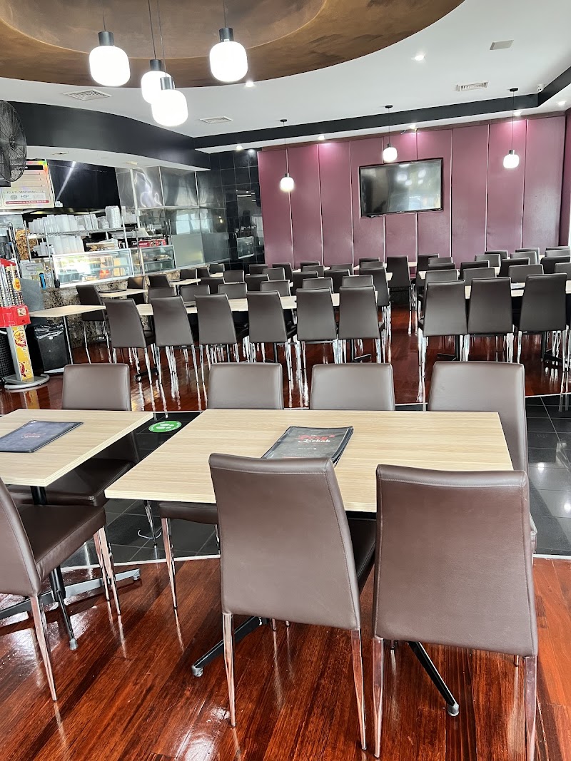 Roxy Kebabs & Cafe Coolaroo