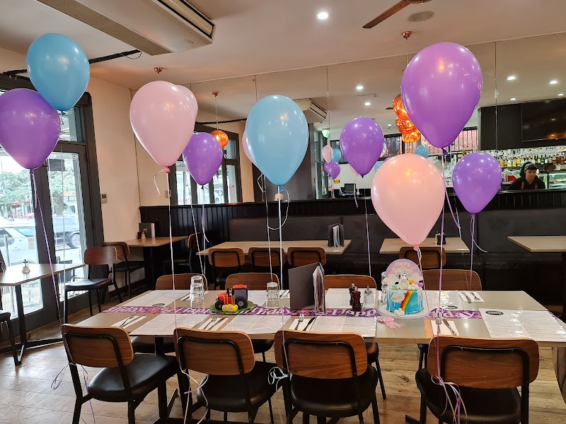 Lava Cafe Restaurant Bar & Lava Lounge