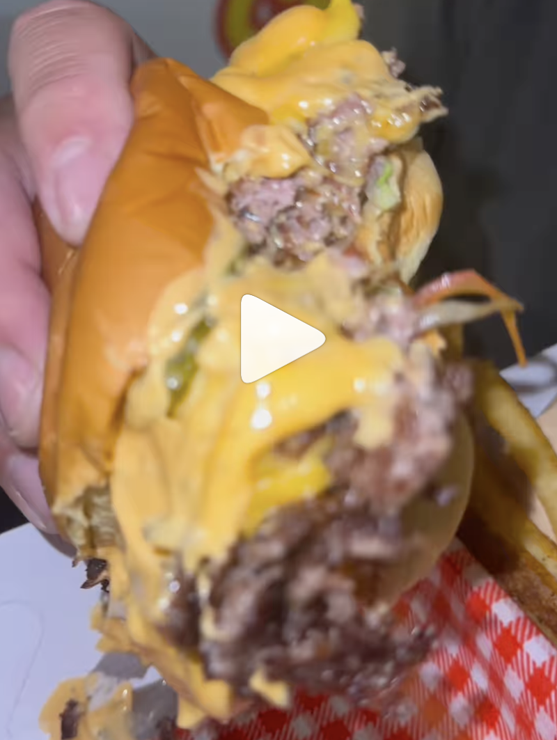 SMASH Burger Club x SLAPPIN’ Hot Chicken