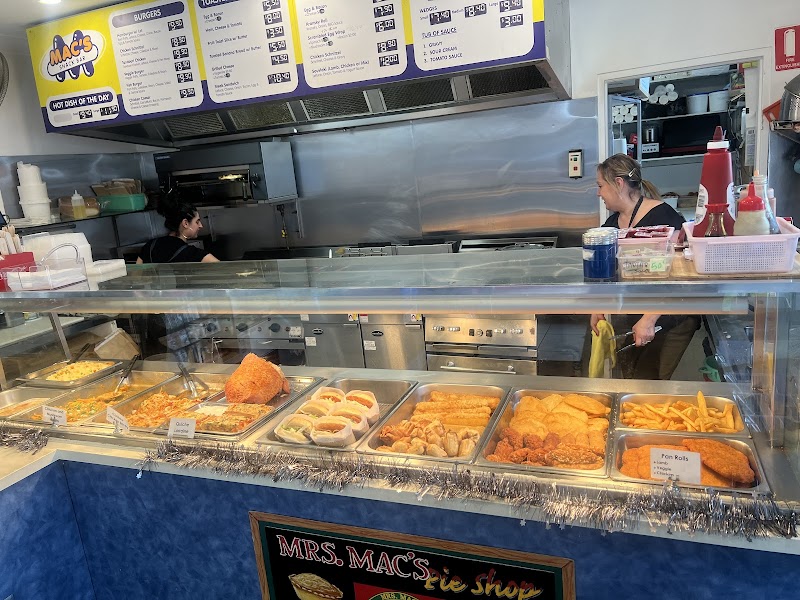 Mac's Snack Bar