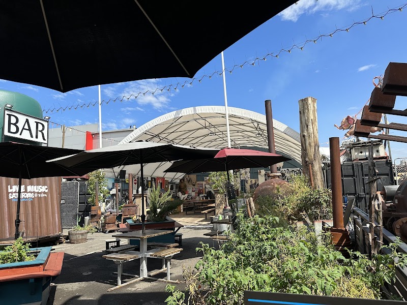 Big Earle's Roadhouse Barbecue