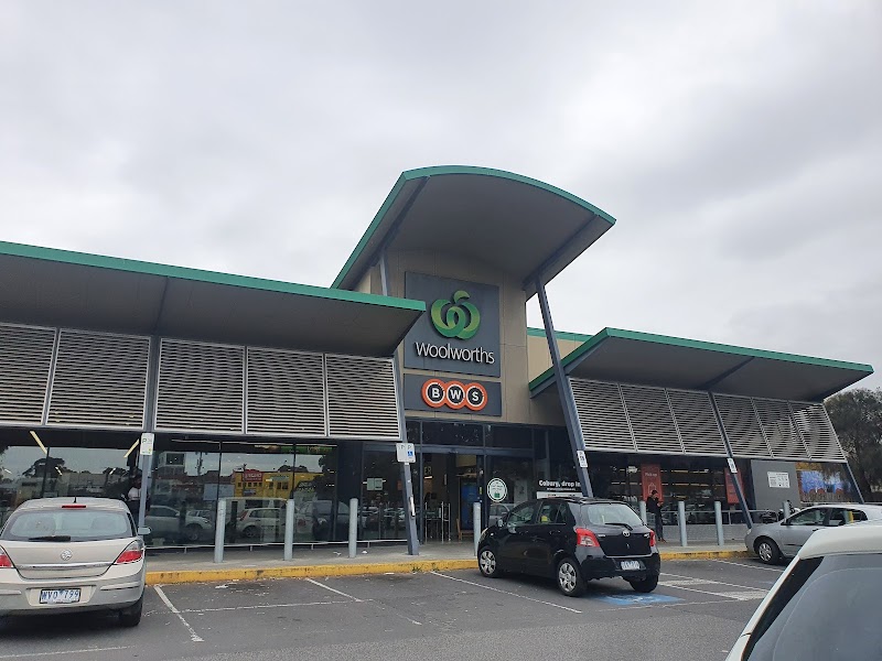 Woolworths Coburg Station